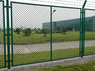 鋼板網(wǎng)護(hù)欄網(wǎng)2